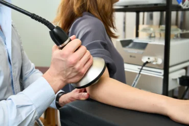  【3RE Health｜坐骨神經痛全面解析：從成因到根治，重拾無痛生活】